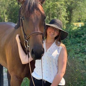 Meet your Posher, Jennifer